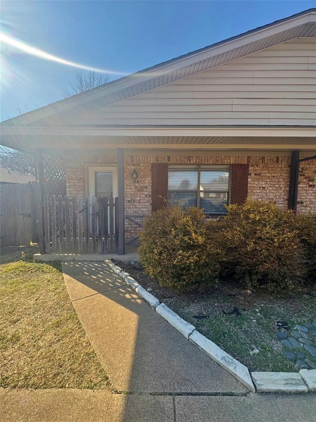 1114 Suburban Street, Cedar Hill