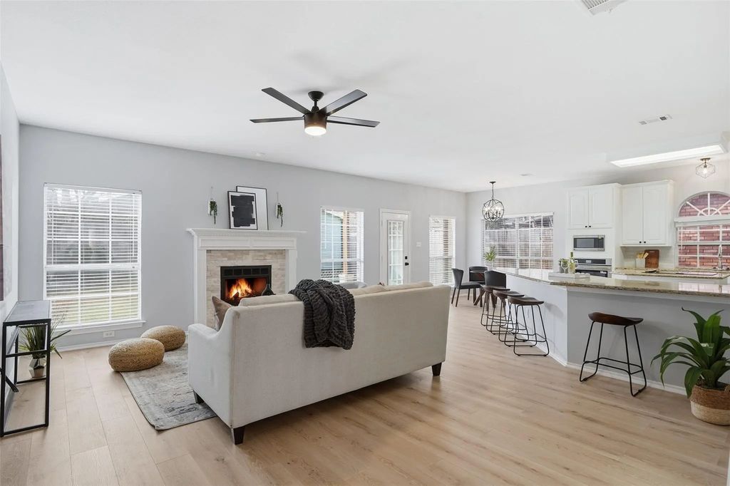4304 Vine Ridge Court, Arlington