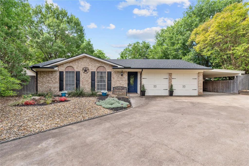 4208 Shipley Court, Benbrook