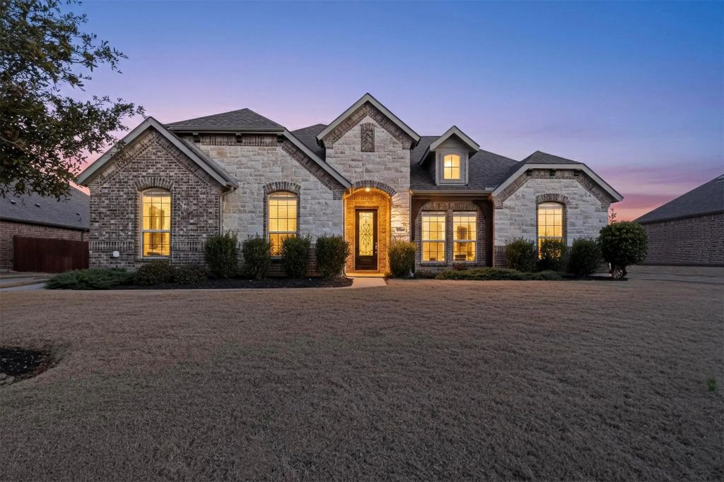 805 Rustic Trail, Midlothian