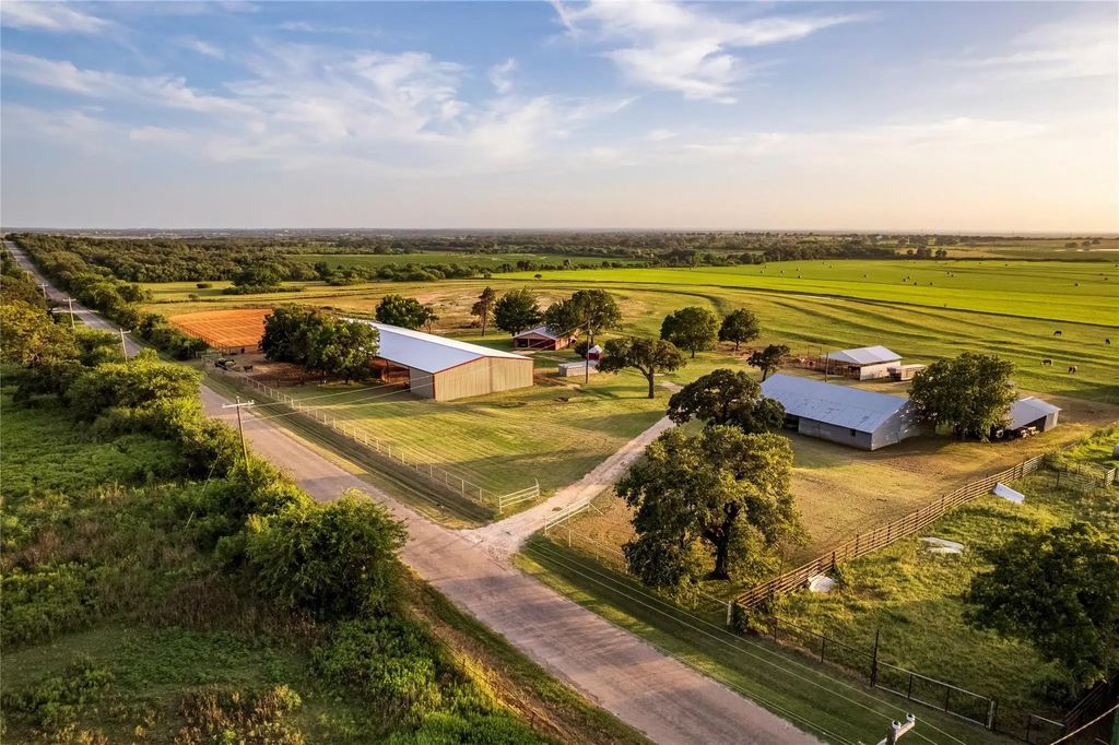 22291 County Road 487, Rising Star