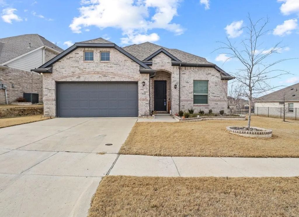 5321 Waterview Court, Haltom City