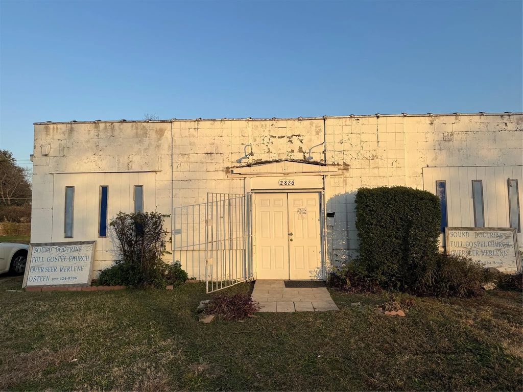 2826 & 2830 S Beckley Avenue, Dallas