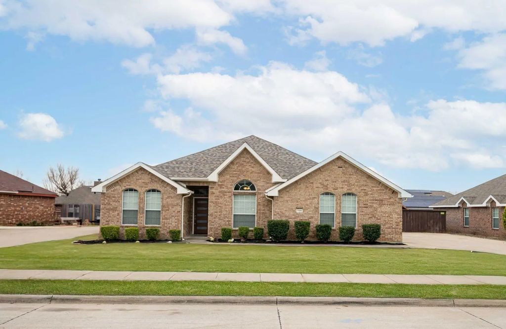 708 Meadow Springs Drive, Glenn Heights