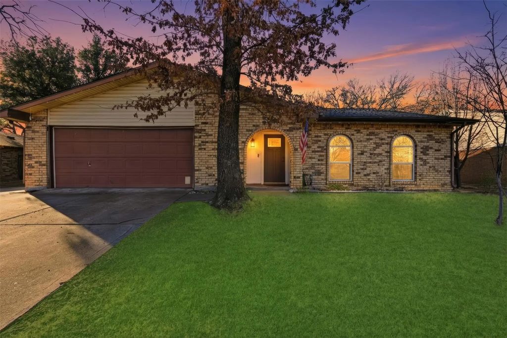 3736 Walnut Drive, Bedford