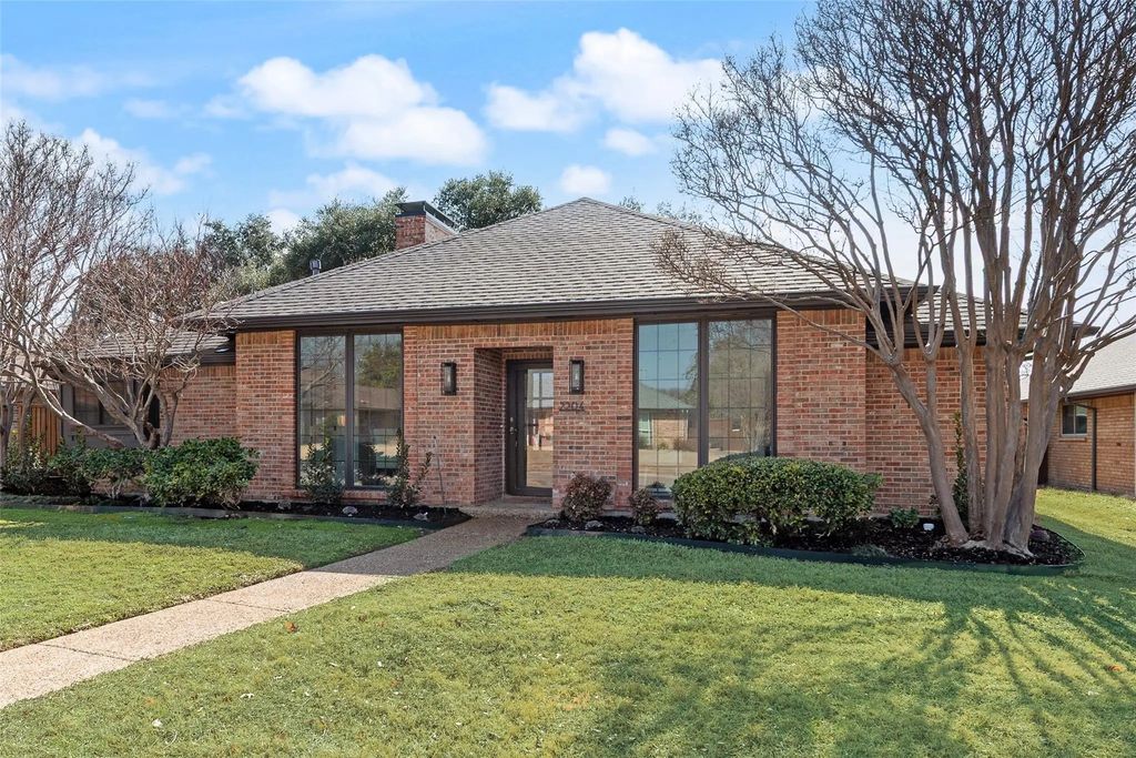 2204 Acacia Street, Richardson