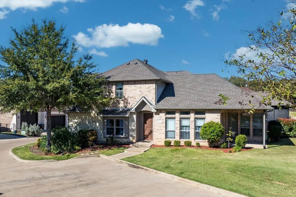 115 Marina Drive, Mabank