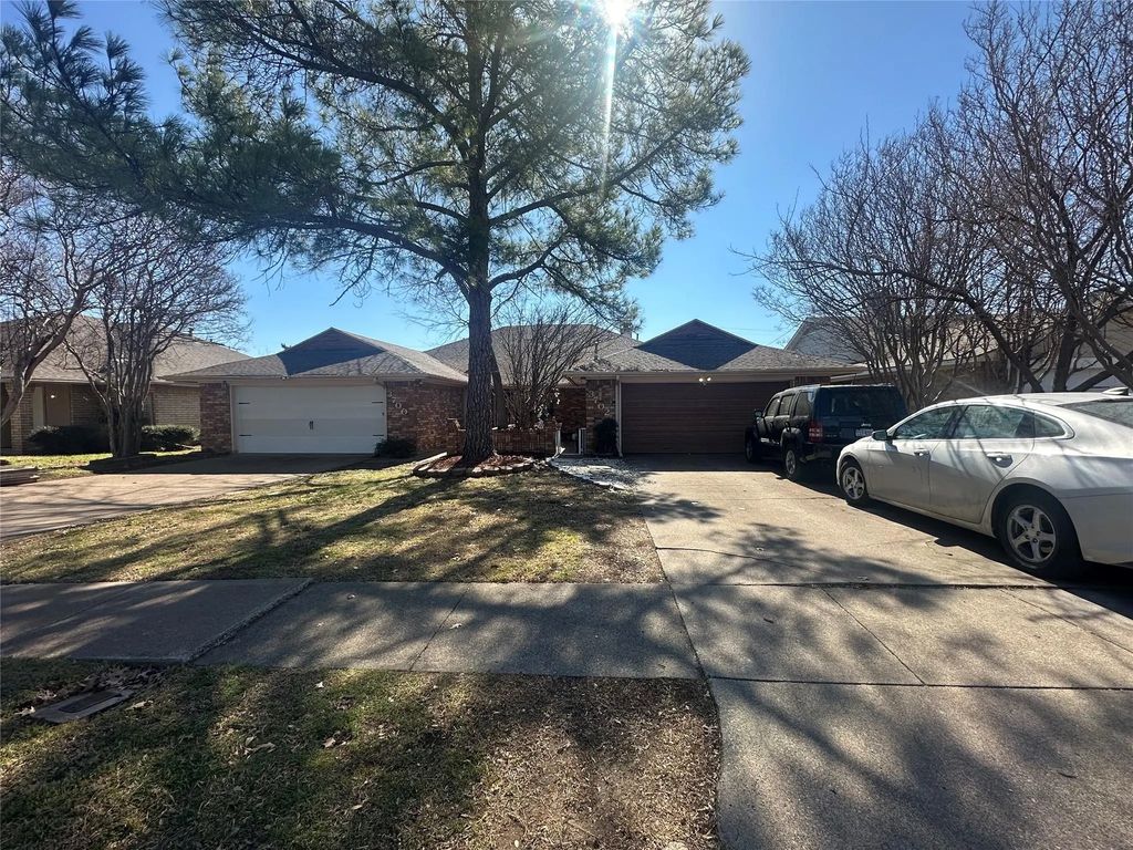 3700 Country Club Drive W, Irving