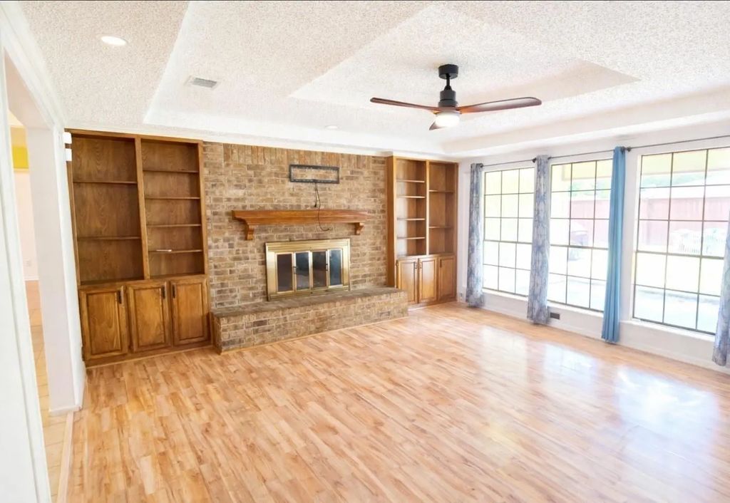 925 Shell Lane, Lancaster