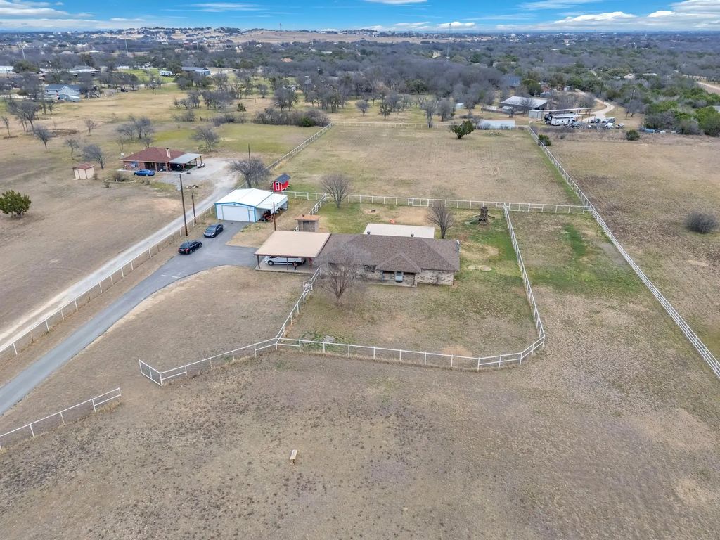 6650 Veal Station Road, Weatherford