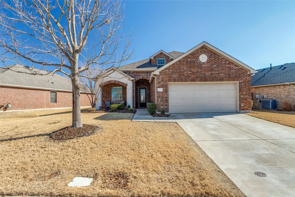 809 Golden Bear Lane, McKinney