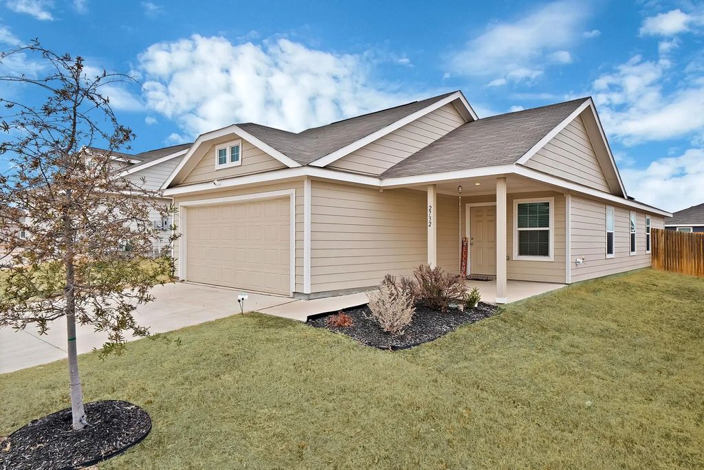2732 Evening Side Court, Fort Worth
