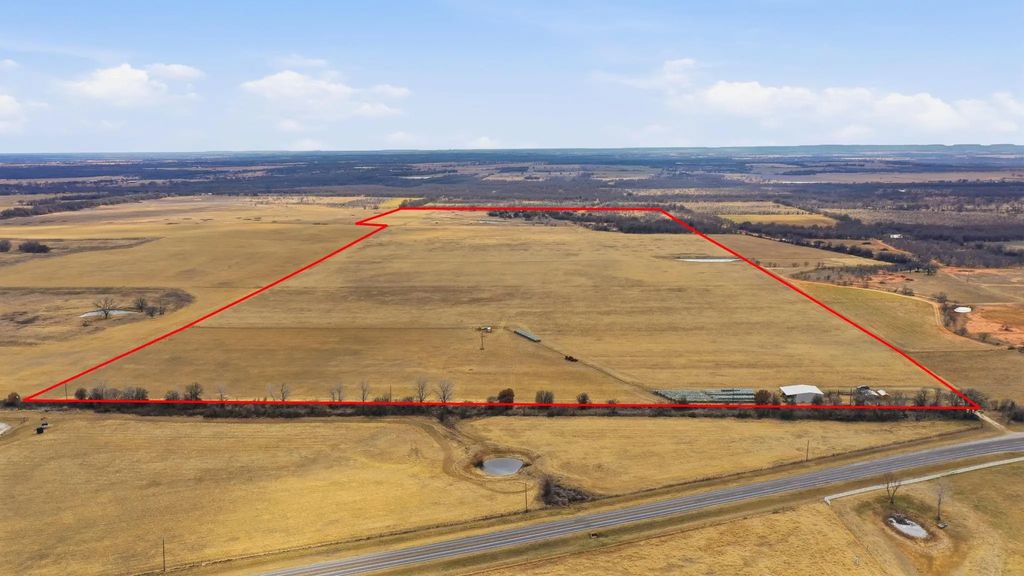 2597 Highway 587, De Leon