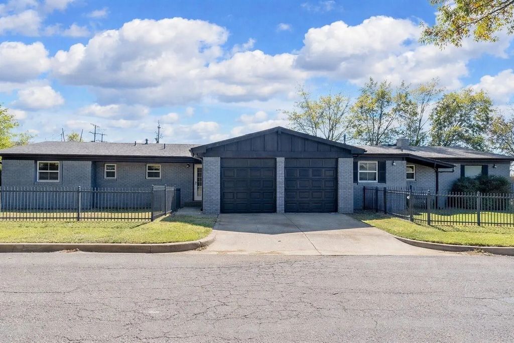 4200 Kenwood Court B, Fort Worth