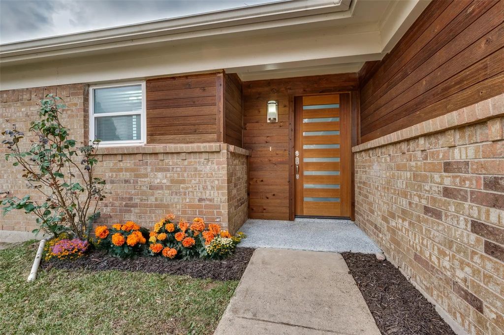 2507 Hightrail Drive, Carrollton