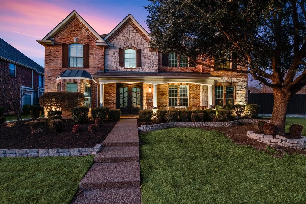 1110 Waterford Way, Allen