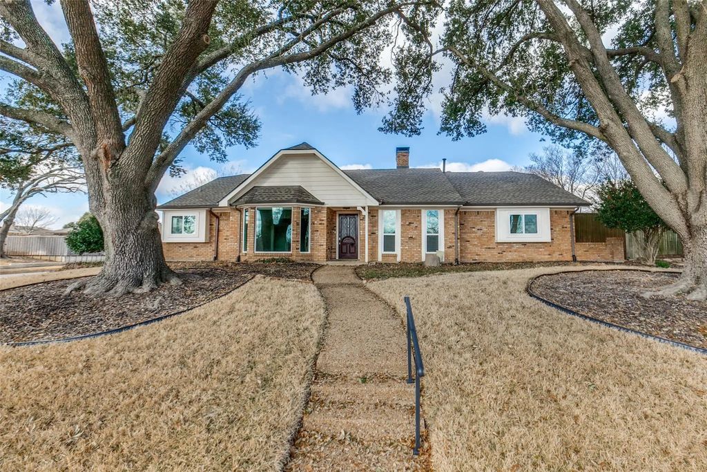2801 N Spring Drive, Richardson