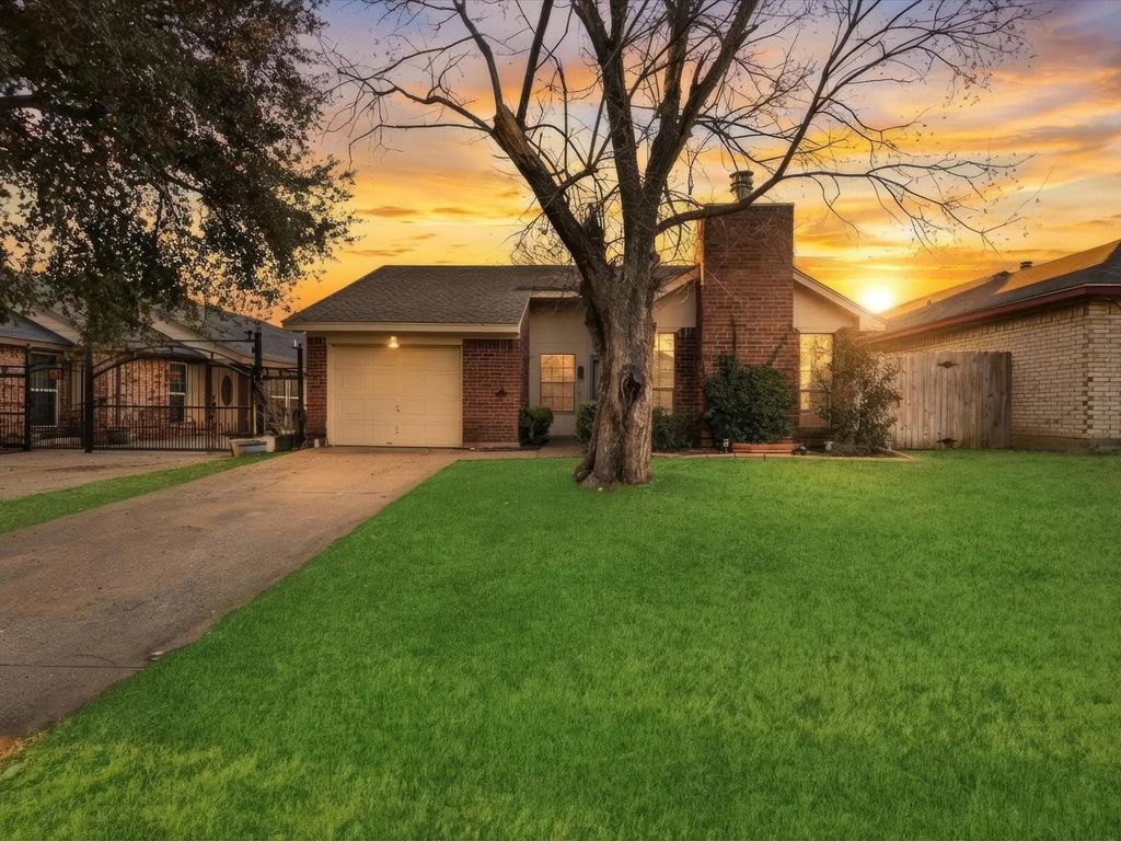2509 Countryside Lane, Fort Worth