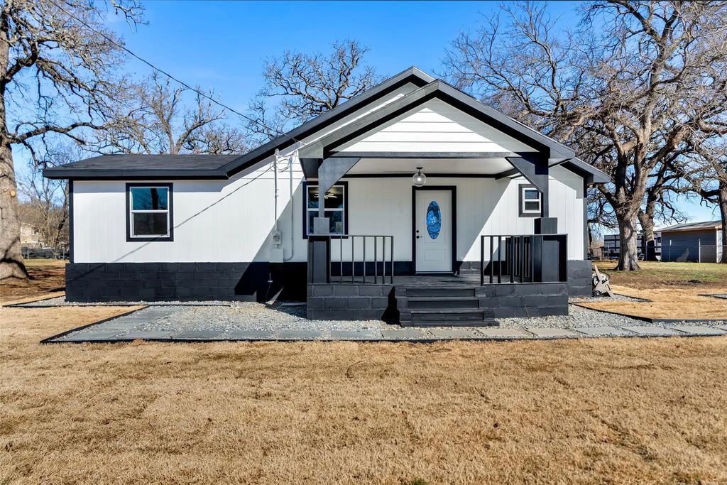 909 E Sears Street, Denison