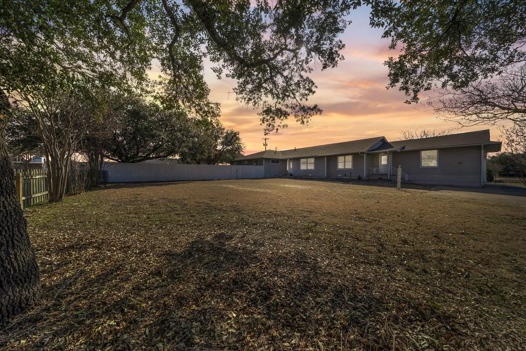 1306 Carr Street, Hillsboro