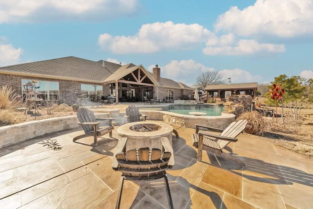 1466 County Road 1270, Alvord