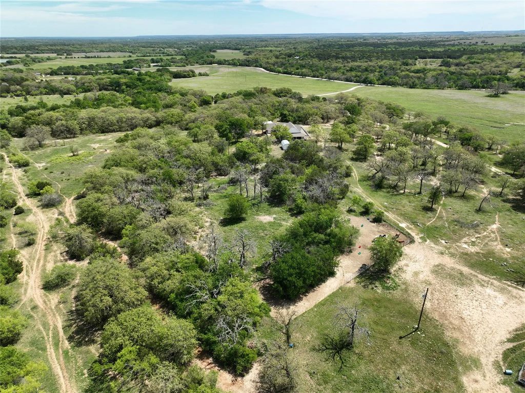 1705b County Road 122, Hico
