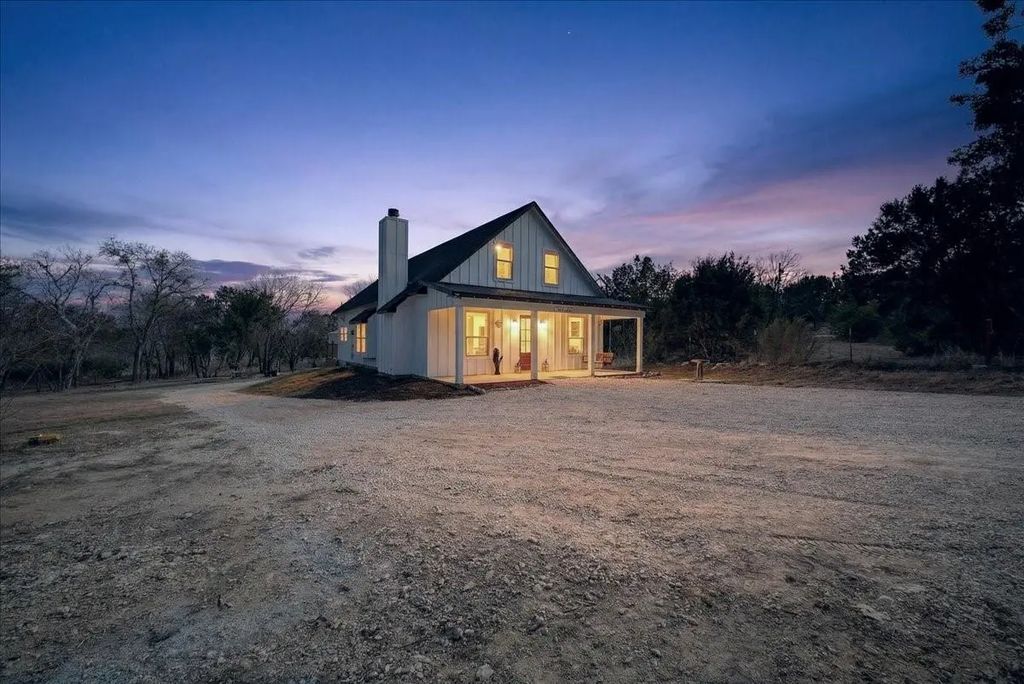 1301 Private Road 34, Granbury