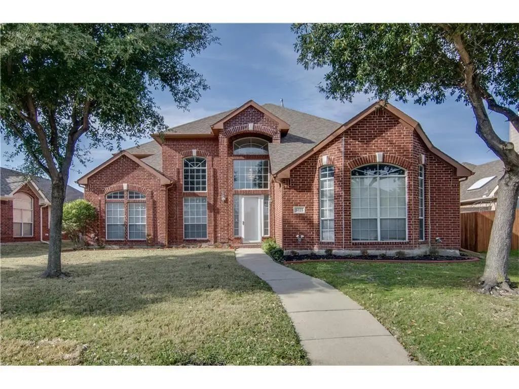 3825 Cochran Drive, Carrollton
