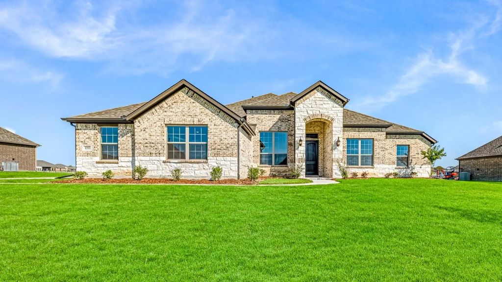 8355 Forest Glade, Greenville