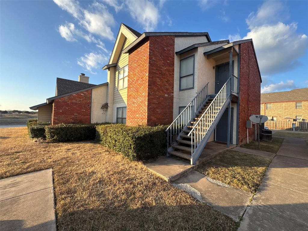 7401 Bogart Drive, North Richland Hills