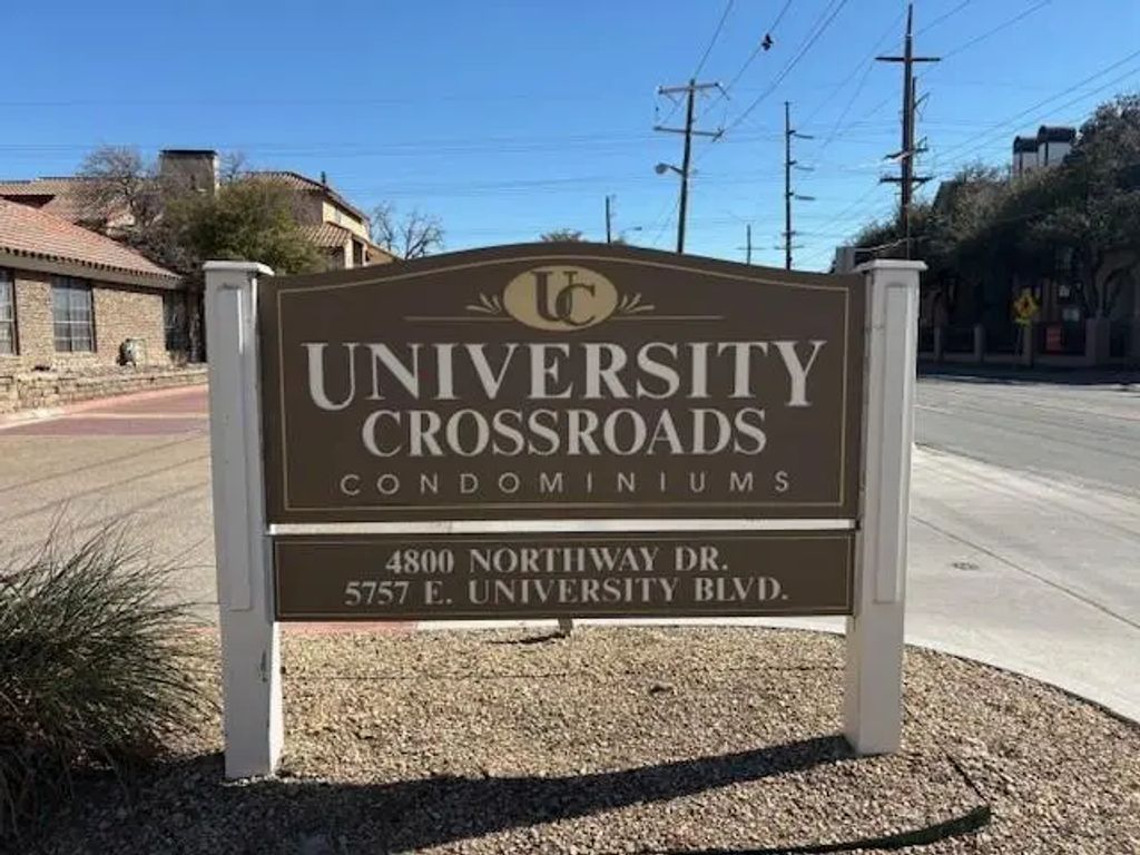 5757 E University Boulevard 23c, Dallas