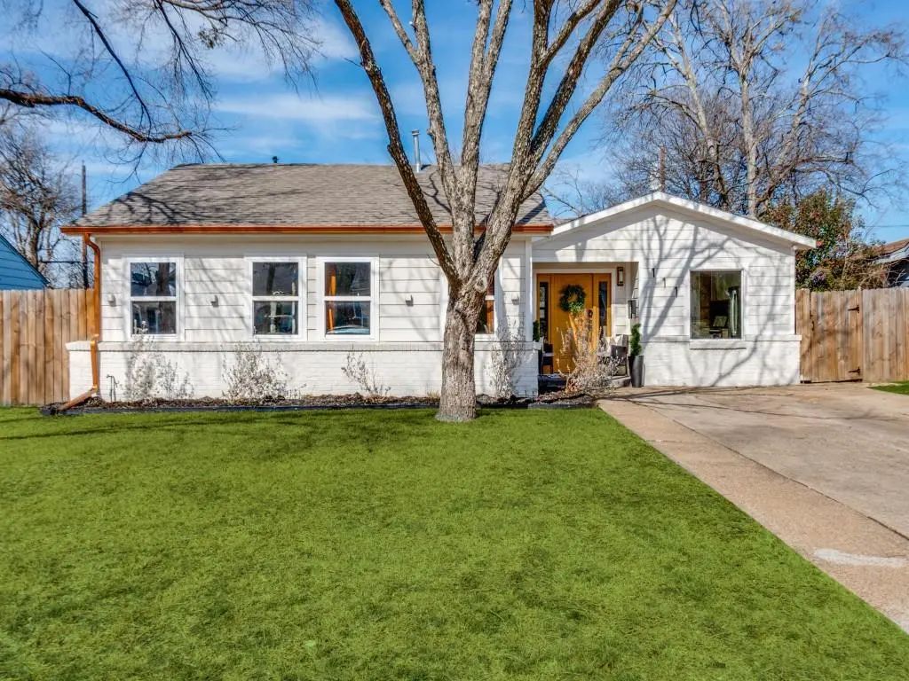 111 Halsey Street, Dallas