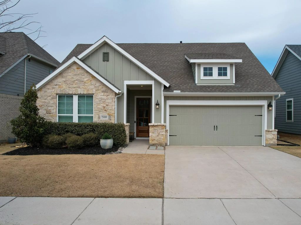2608 Woodhill Way, Northlake