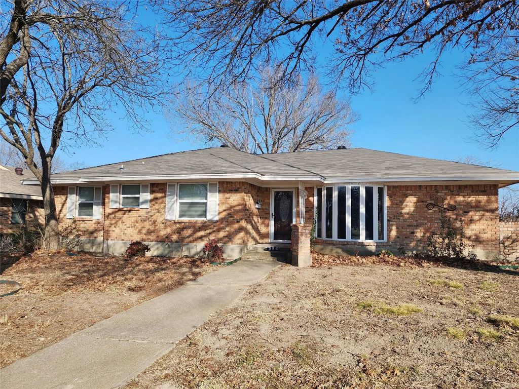 906 Pinedale Lane, Dallas