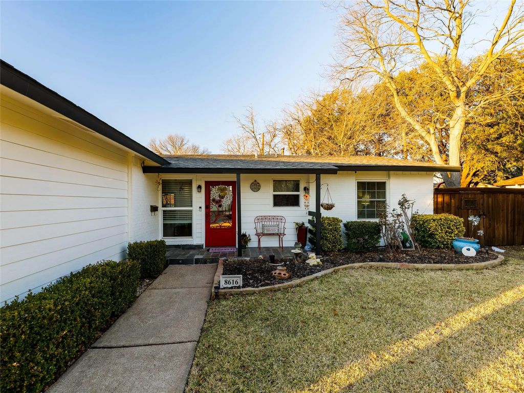 8616 Flicker Lane, Dallas