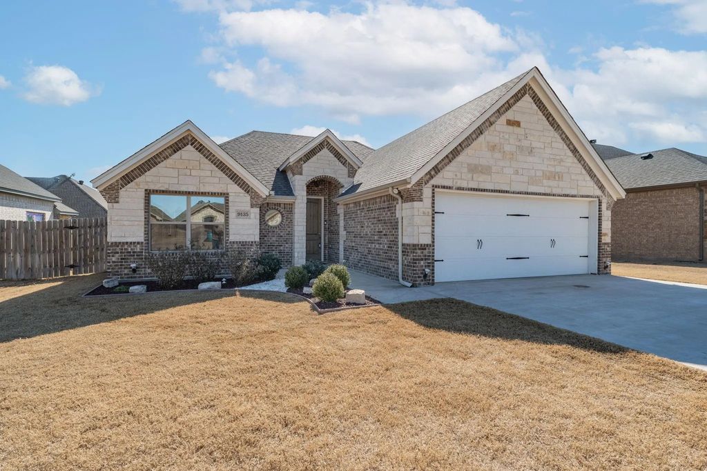 9135 Parkview Circle, Tolar