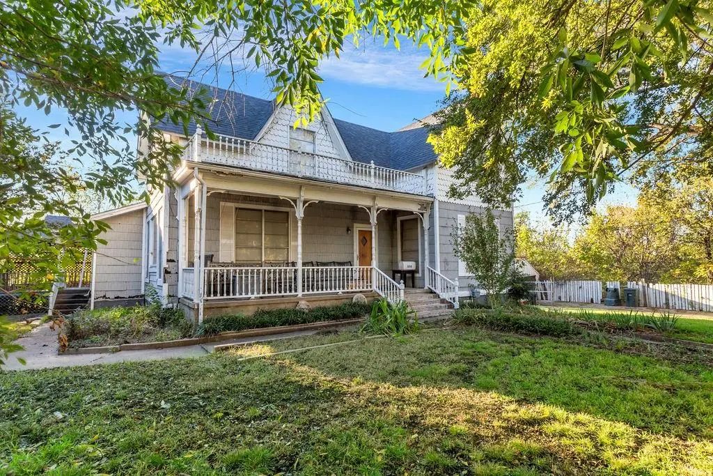 808 S Austin Street, Sherman