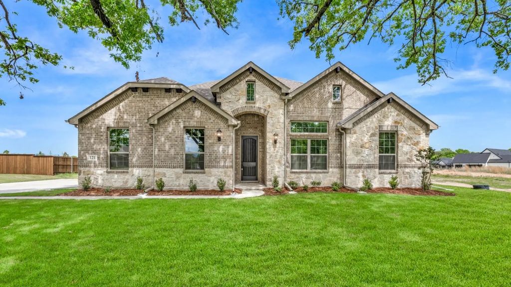 121 Doris Drive, Canton