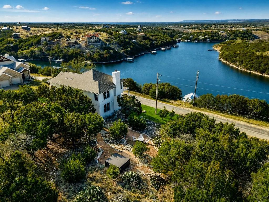 150 Bel Air Loop, Graford