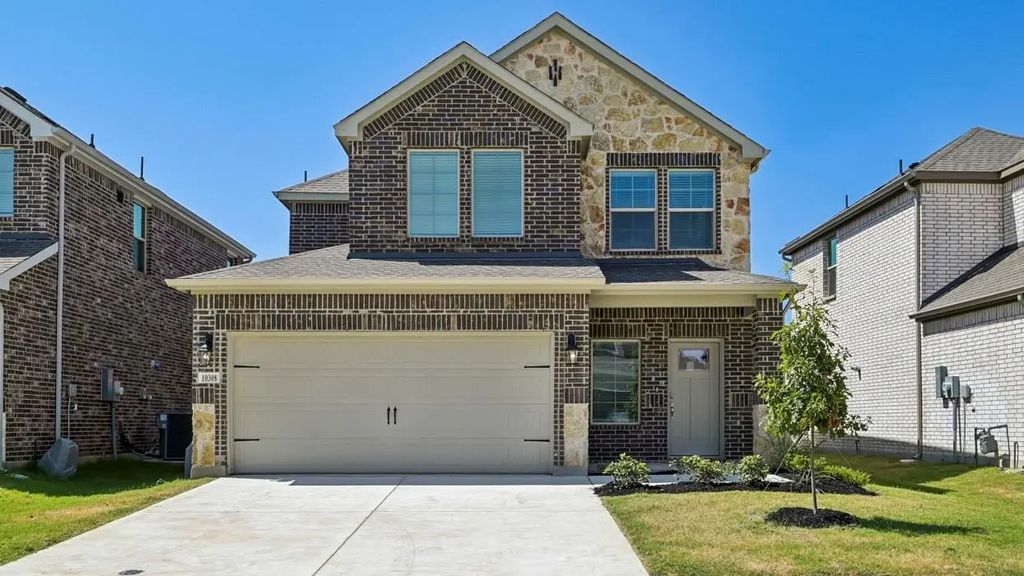 10308 Cabin Trail, Aubrey