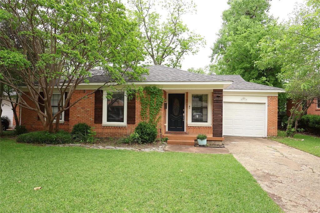 2818 Tolosa Drive, Dallas
