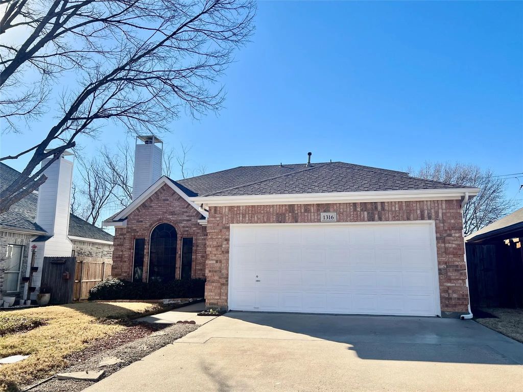1316 Marchant Place, Lewisville