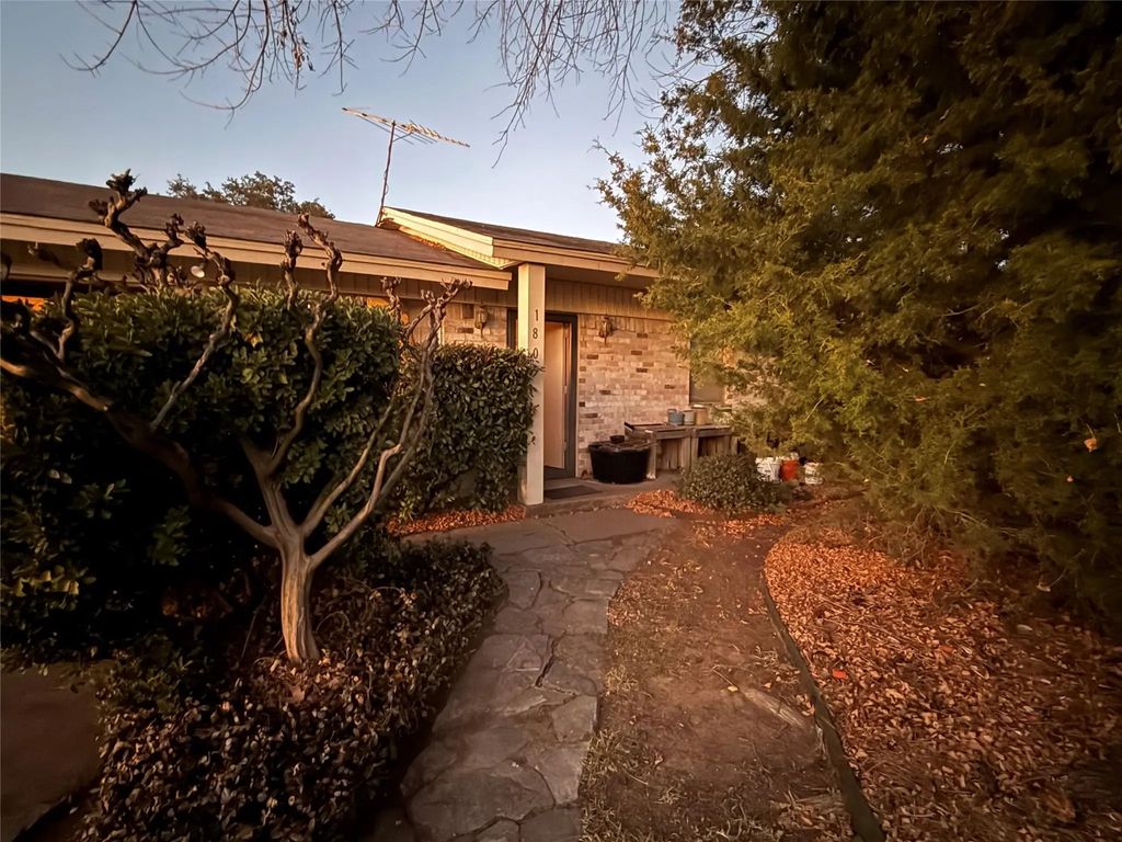 1805 Dunning Street, Irving
