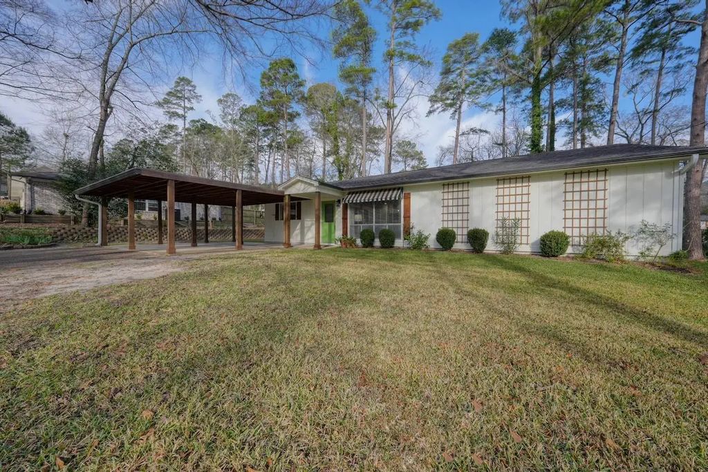1547 Hideaway Lane W, Hideaway