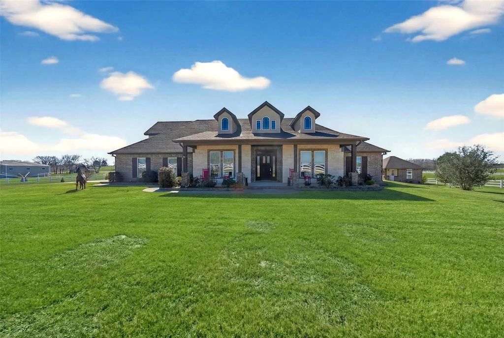 23151 Champion Drive, Lindale