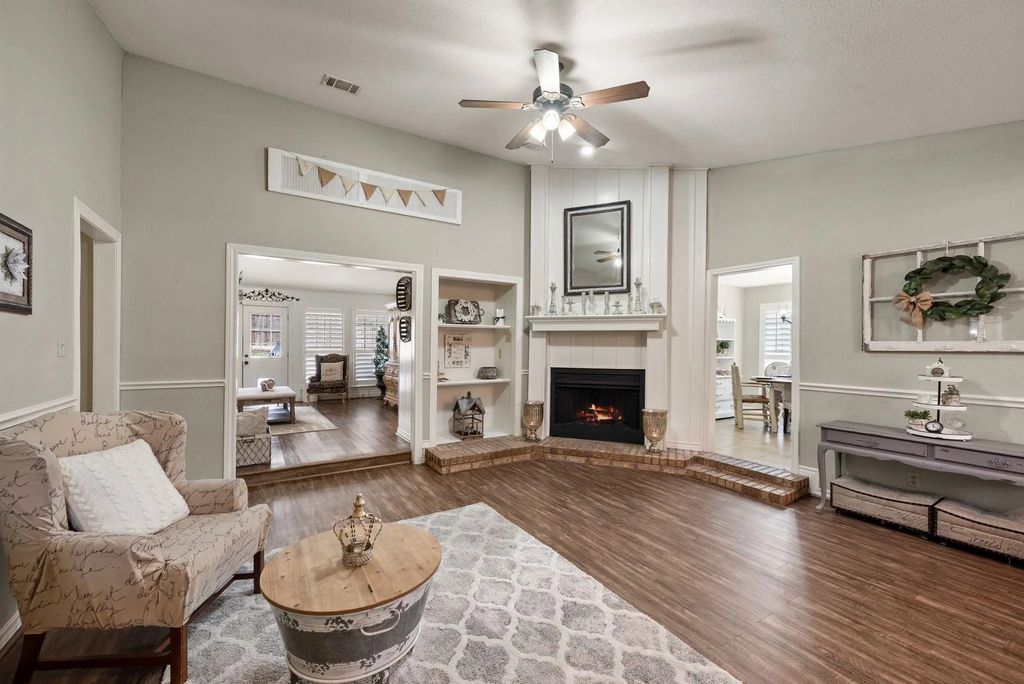 3229 David Drive, Hurst