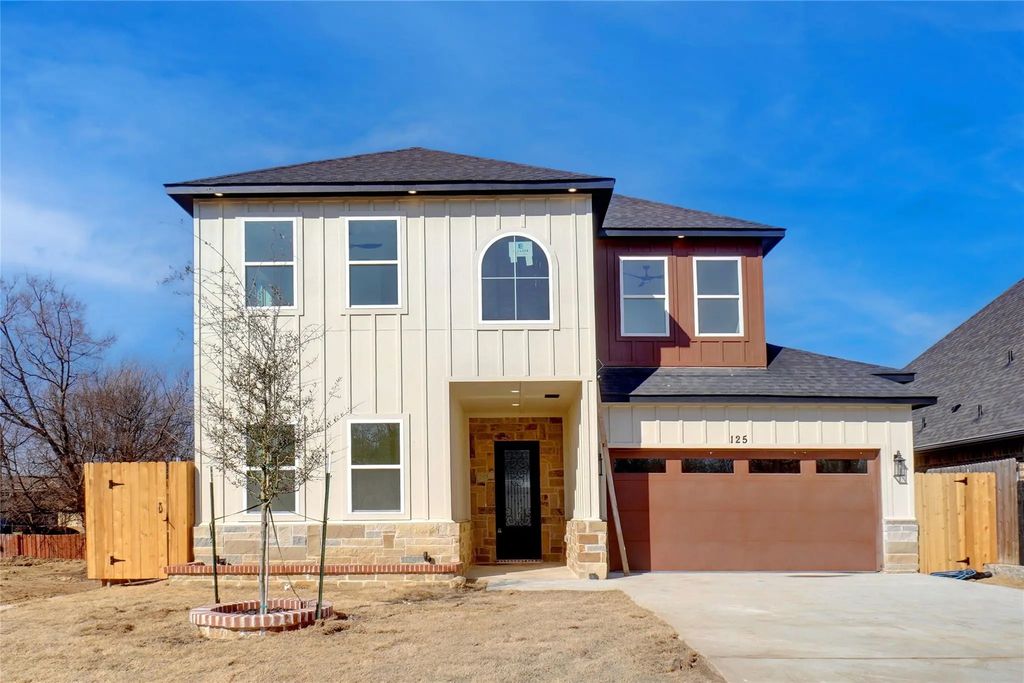 125 Palm Lane, Roanoke
