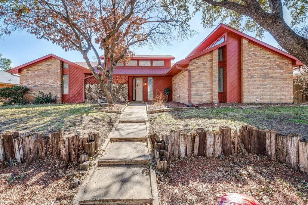 3808 E Runge Court E, Irving