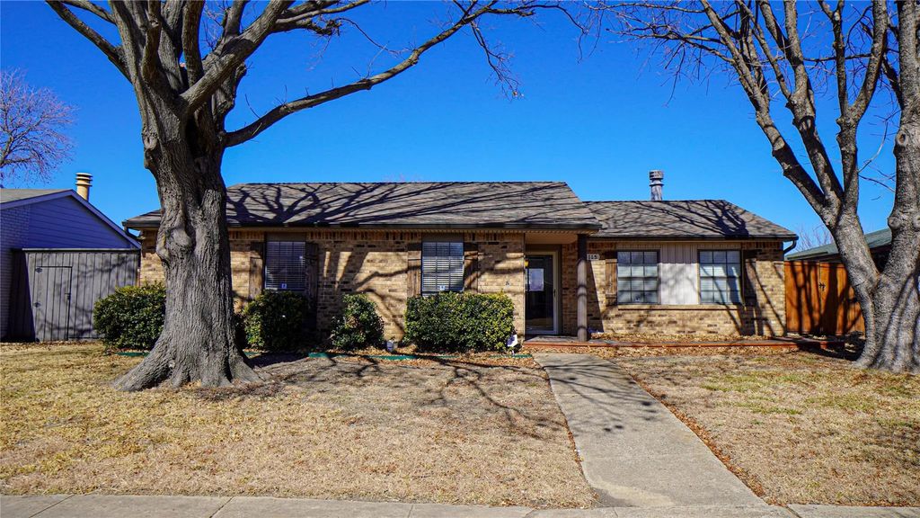 2115 Chatsworth Road, Carrollton