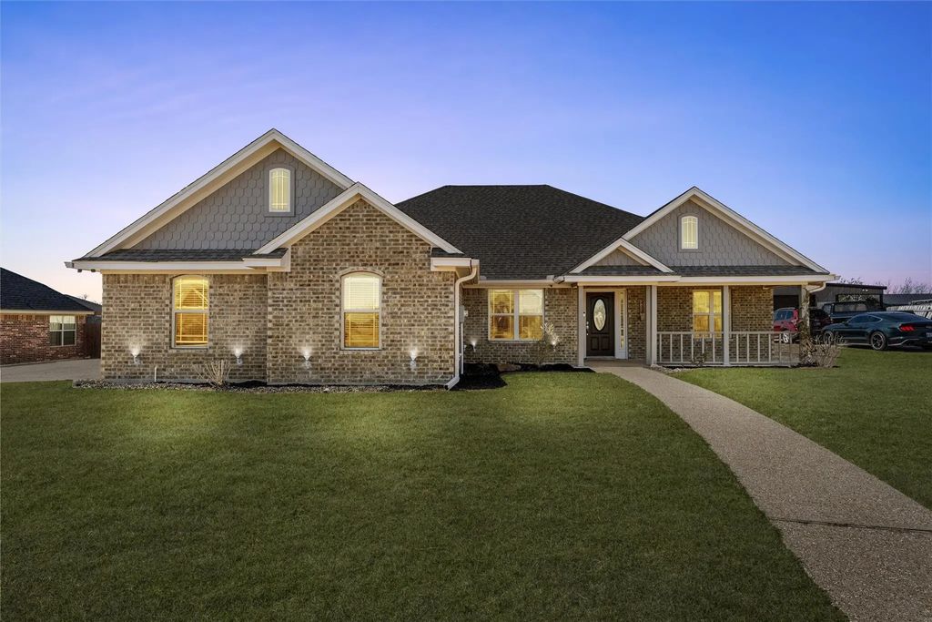 488 Hawkins Court, Robinson
